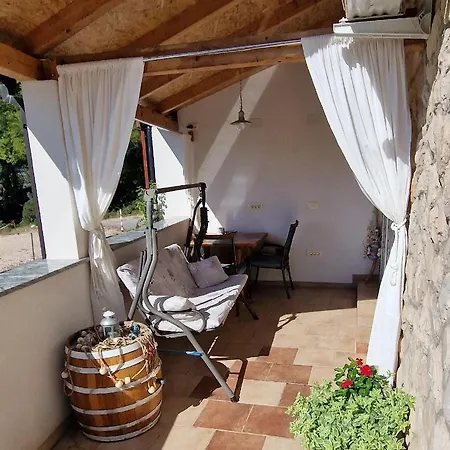 Apartmani Dutkovic Vrboska Exterior photo