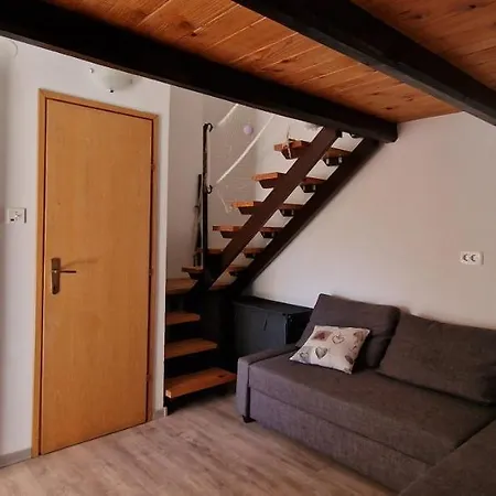 Apartmani Dutkovic Vrboska Exterior photo