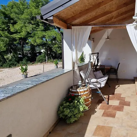 Apartmani Dutkovic Vrboska Exterior photo