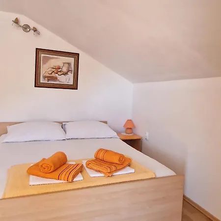 Apartmani Dutkovic Vrboska Exterior photo