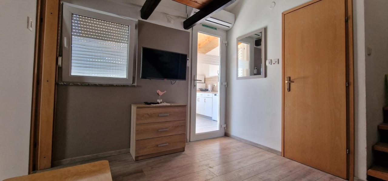 Dutkovic Apartment