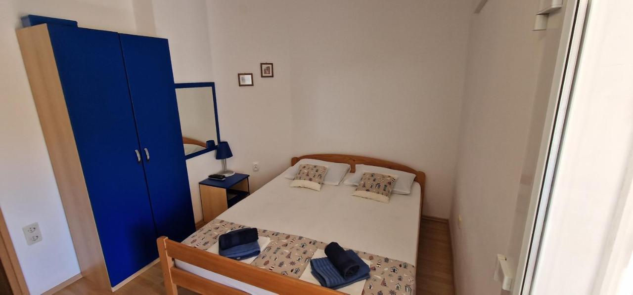Dutkovic Apartment Vrboska